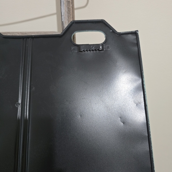 ⭐️40% off ⭐️ Three Pocket Letter and Keys Wall Caddy - Picture 6 of 7